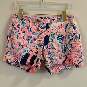 Lilly Pulitzer pelican pink head Pink and Blue scalloped Shorts